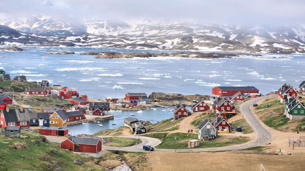 Greenland is pushing for more tourists to enjoy its unspoilt beauty.