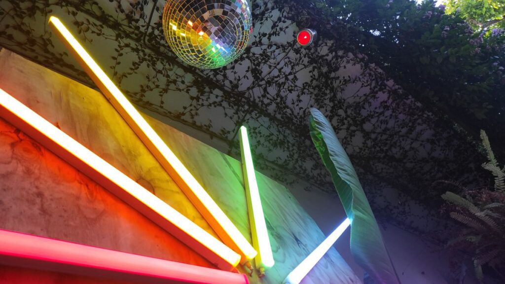 Come prosperare come nomade digitale LGBTQ+ e dove trovare luoghi accoglienti