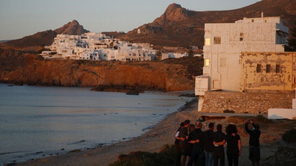 Da Naxos al Lake Garda: i viaggiatori americani adottano i favoriti locali dell'Europa quest'estate