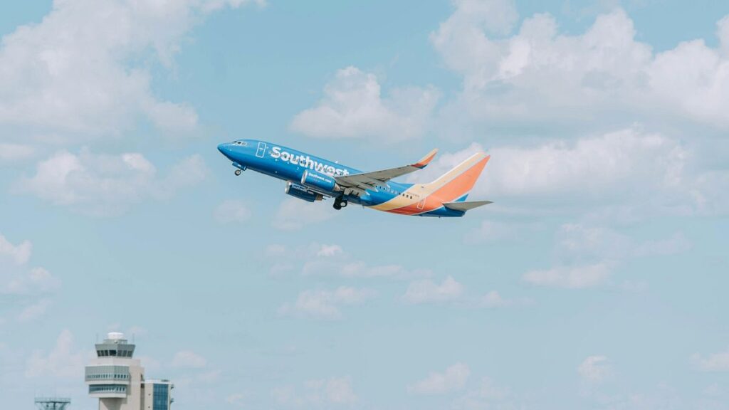 Airline di bilancio statunitense. Uu. Southwest richiederà ai viaggiatori di grande livello di pagare per un'aggiunta