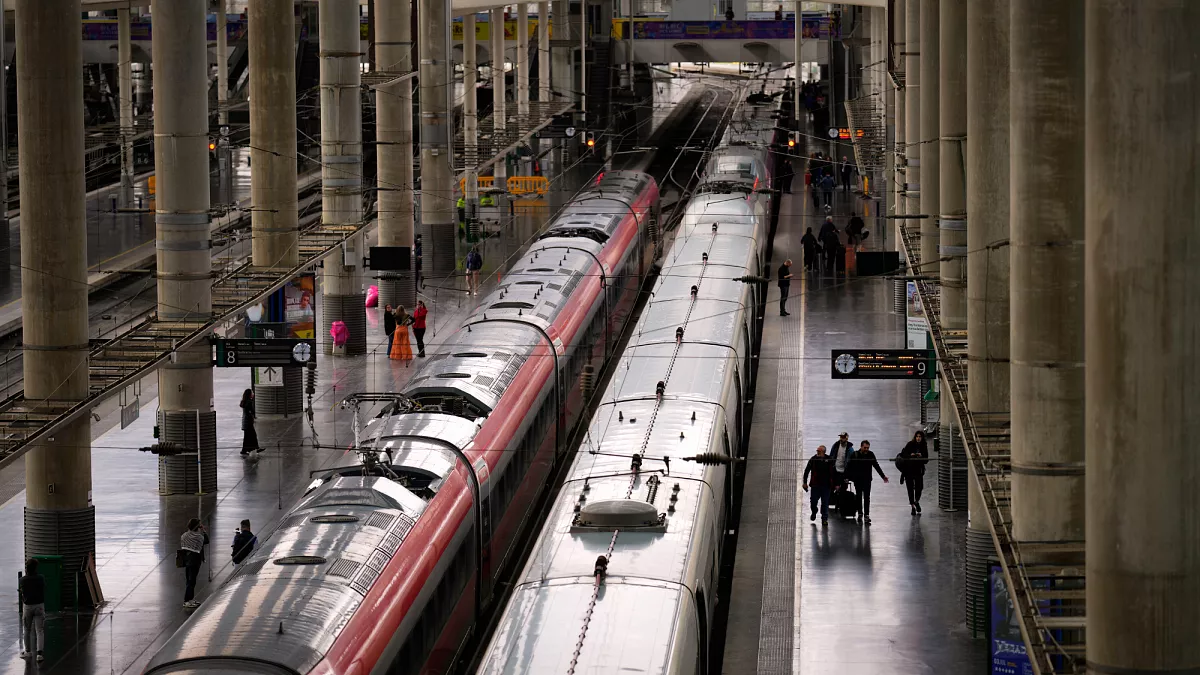 Il collegamento ferroviario Lisbona-Madrid, della durata di cinque ore, sarà realizzato entro il 2030, affermano i funzionari portoghesi