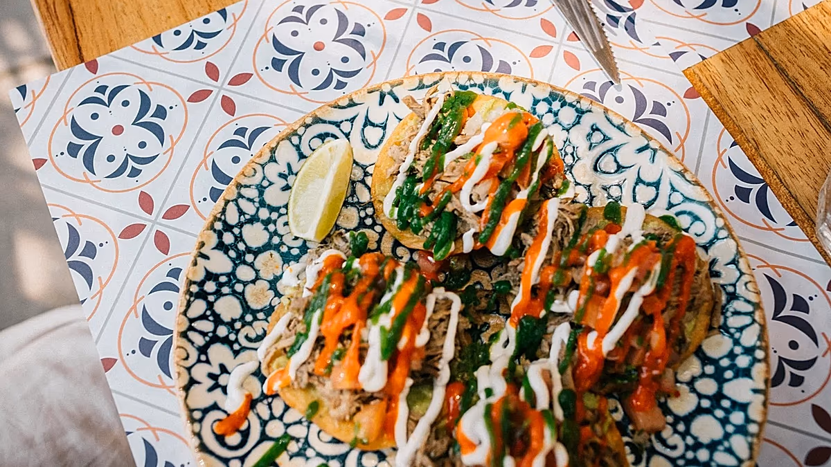 Hai fame di cucina cretese? Creta nominata una delle migliori destinazioni gastronomiche al mondo per il 2026