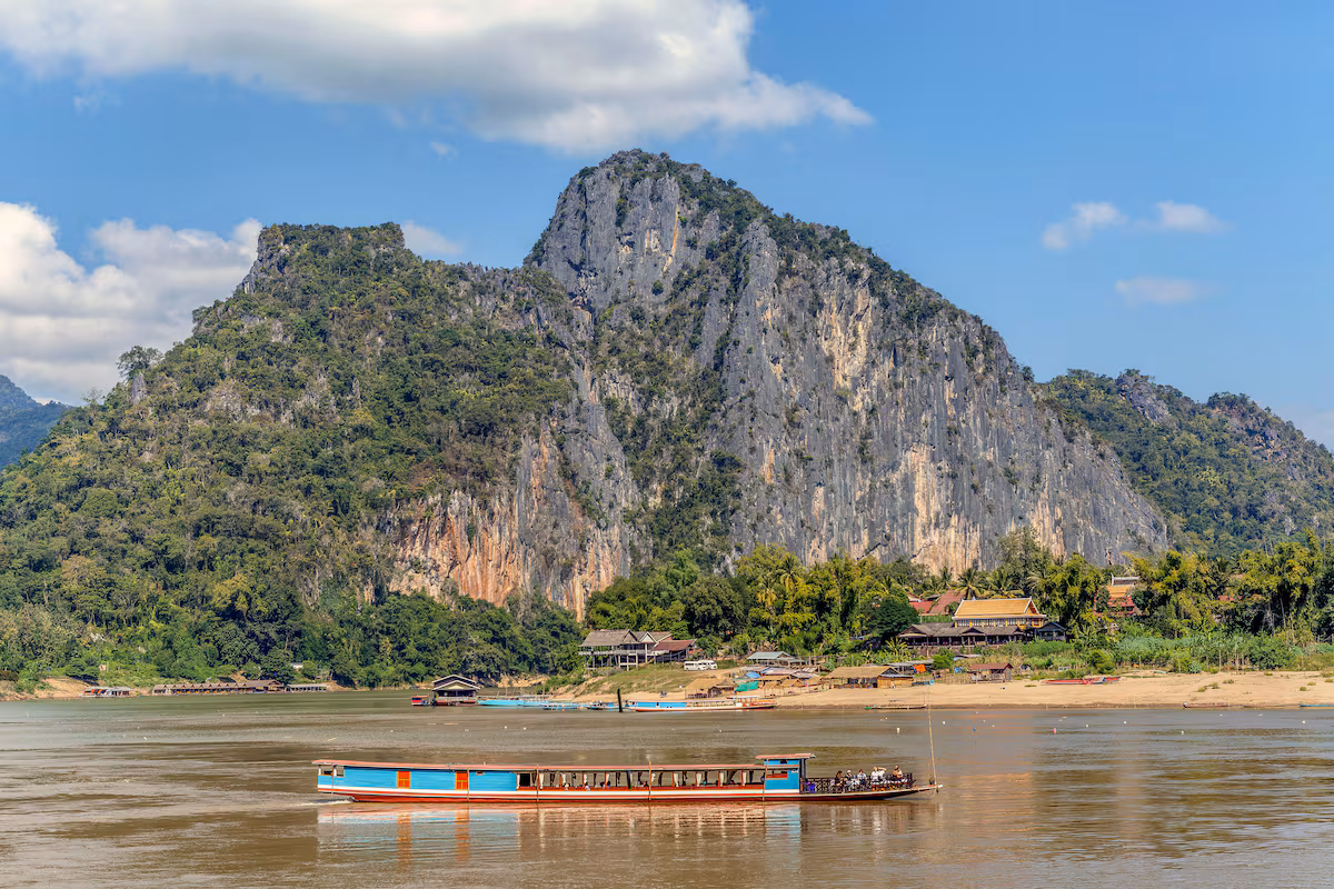 Guida a cosa vedere in Laos: templi, città e paesaggi da scoprire